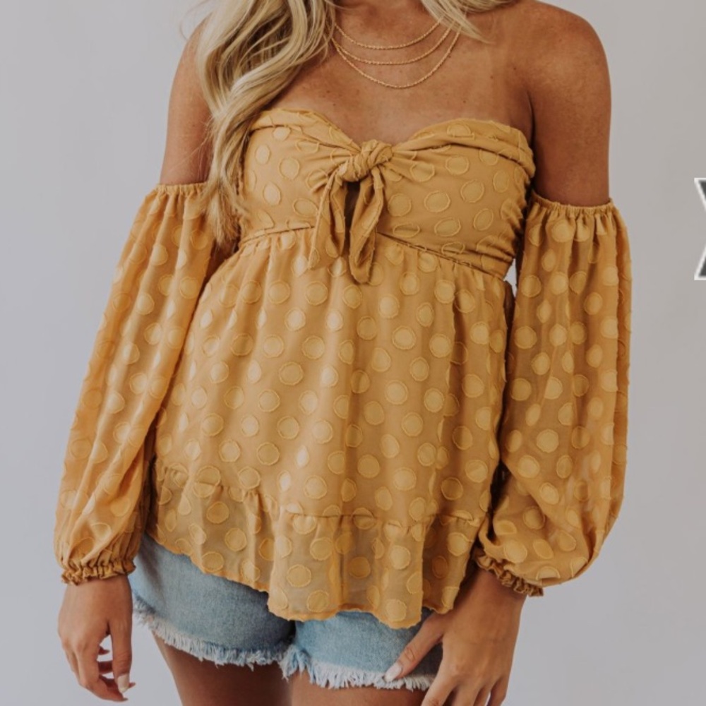 Show Me Your Mumu: Nita Off-the-Shoulder Tie-Front Top - Gold Dot| Sz L